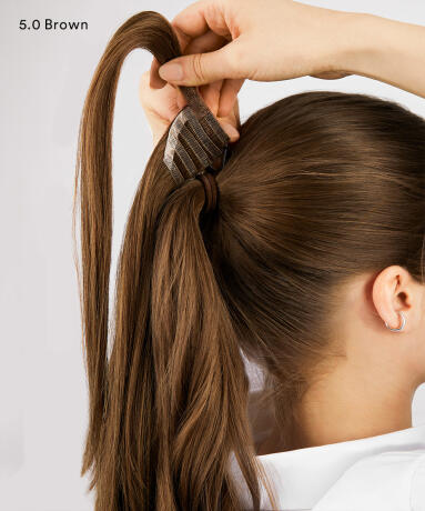 Sleek Clip-in Ponytail 10.7 Light Grey 50 cm